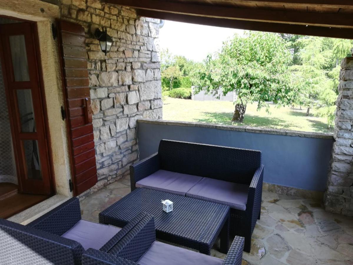 Holiday Home Maria Pazin Buitenkant foto